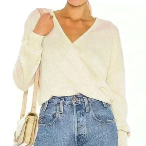Callahan Vivi Wrap Top Size L cream